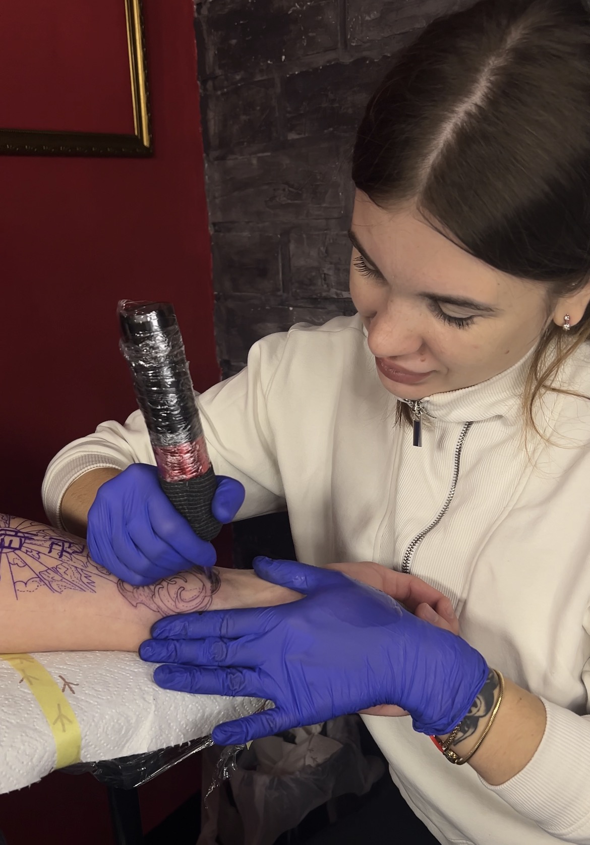 Inna – Tattoo Artist